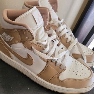 Tan Gum AJ1 8.5 men